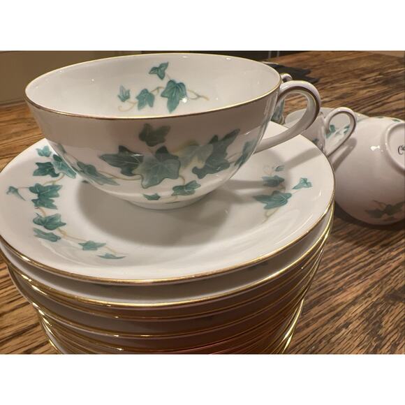 Sango Caprice Green Ivy 22 Piece Cup And Saucer Set! EXCELLENT PRISTINE! - Picture 4 of 6